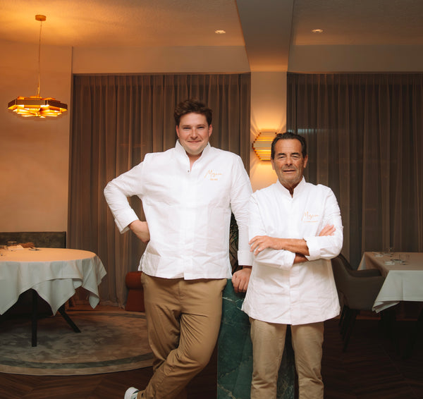 Moscou by Danny Horseele is een gastronomisch restaurant in de Gentbrugse wijk Moscou waar traditie en vernieuwing samenkomen. Aan het roer staan chef Danny Horseele, een ervaren vakman, en chef Nicolaï Vanquickelberghe, die met precisie en een frisse visie het team versterkt. Samen combineren zij ambacht en moderne technieken, waardoor elk gerecht uitgroeit tot een verfijnde en smaakvolle beleving.